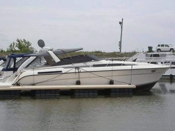 LUXURY 44 FT SILVERTON EXPRESS YATCH CHARTER